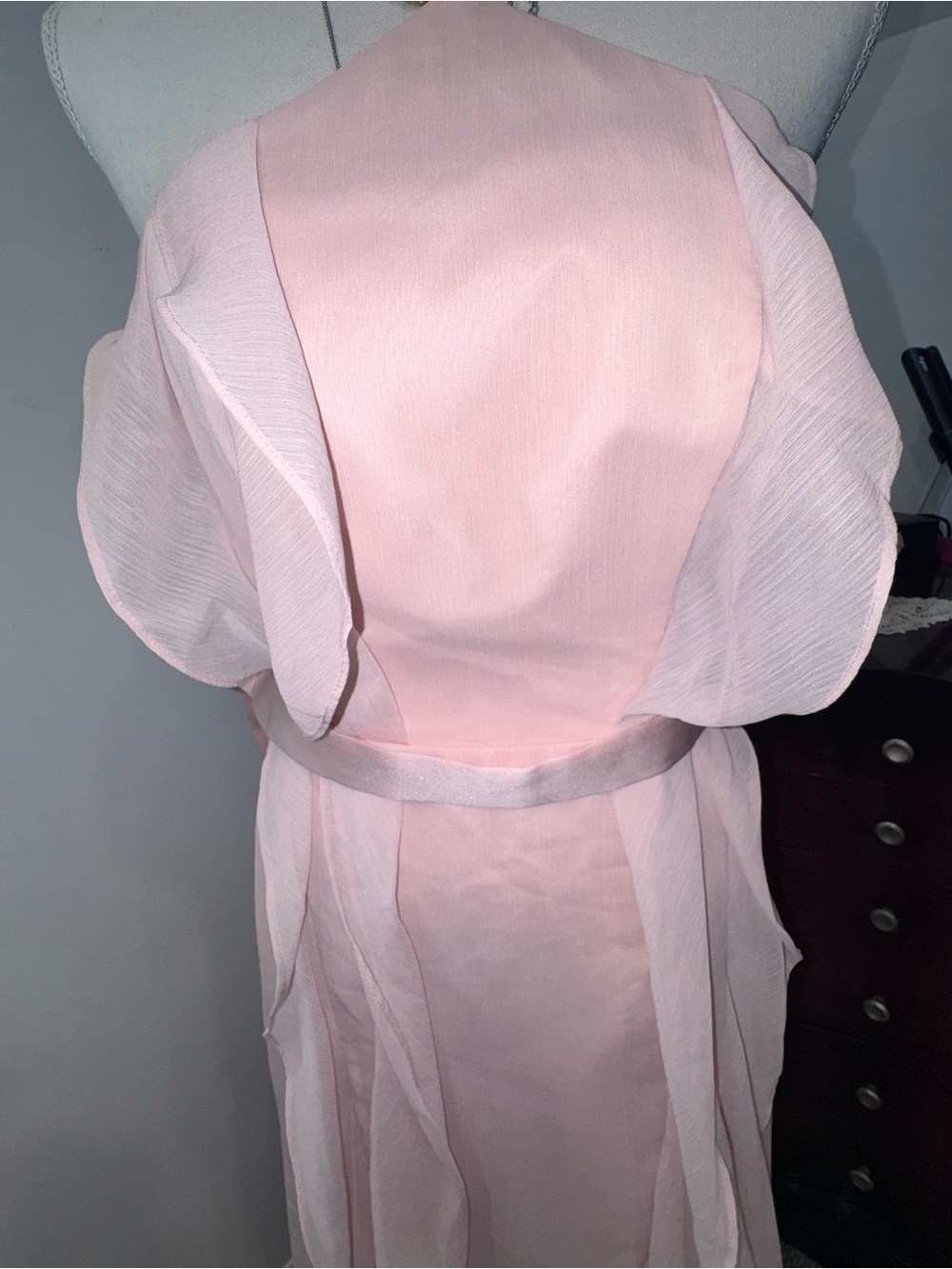 Viera Wang Elegant Blush Pink Halter Gown - Picture 3 of 7
